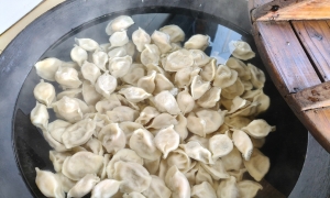 高峰乡重阳节敬老活动