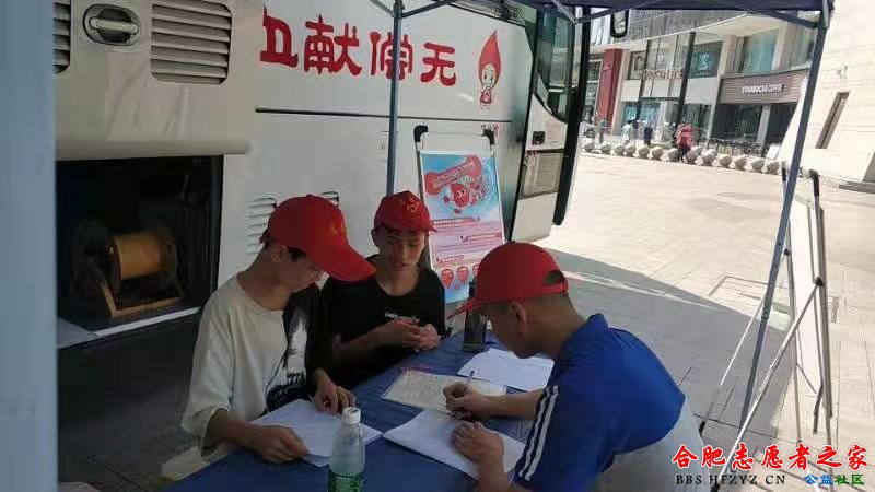 百盛2.jpg